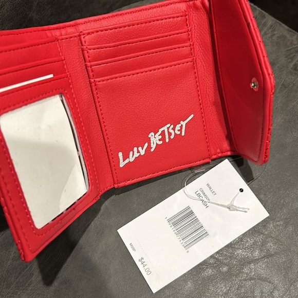 Betsy Johnson Wallet NWT - Picture 3 of 3